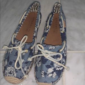 floral shoes
